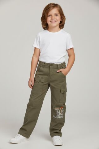 Mutlu Kids Baskı ve Cep Detaylı Erkek Çocuk Pantolon Yeşil - 7 Yaş