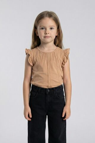 Dantel Detaylı Fırfırlı Kısa Kol Kız Çocuk Tişört Vizon - 9 Yaş