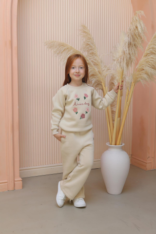 SÜZENE NAKIŞLI KIZ TAKIM Krem - 6 Yaş
