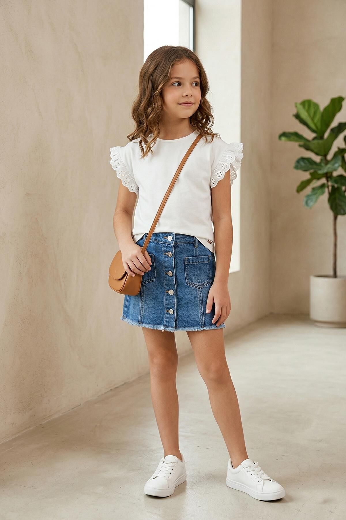 Fırfır Kol Detaylı Kısa Kol Regular Kız Çocuk Tişört Beyaz - 9 Yaş