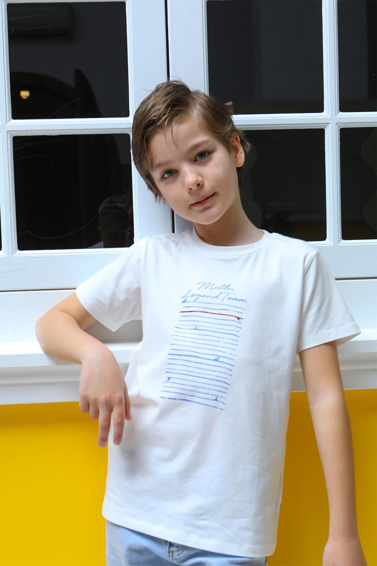 Erkek Çocuk Sırt Baskılı Pamuklu Kısa Kol Tişört Beyaz - 9 Yaş