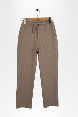 Çizgili Desenli Bağcıklı Erkek Çocuk Pantolon Vizon - 9 Yaş