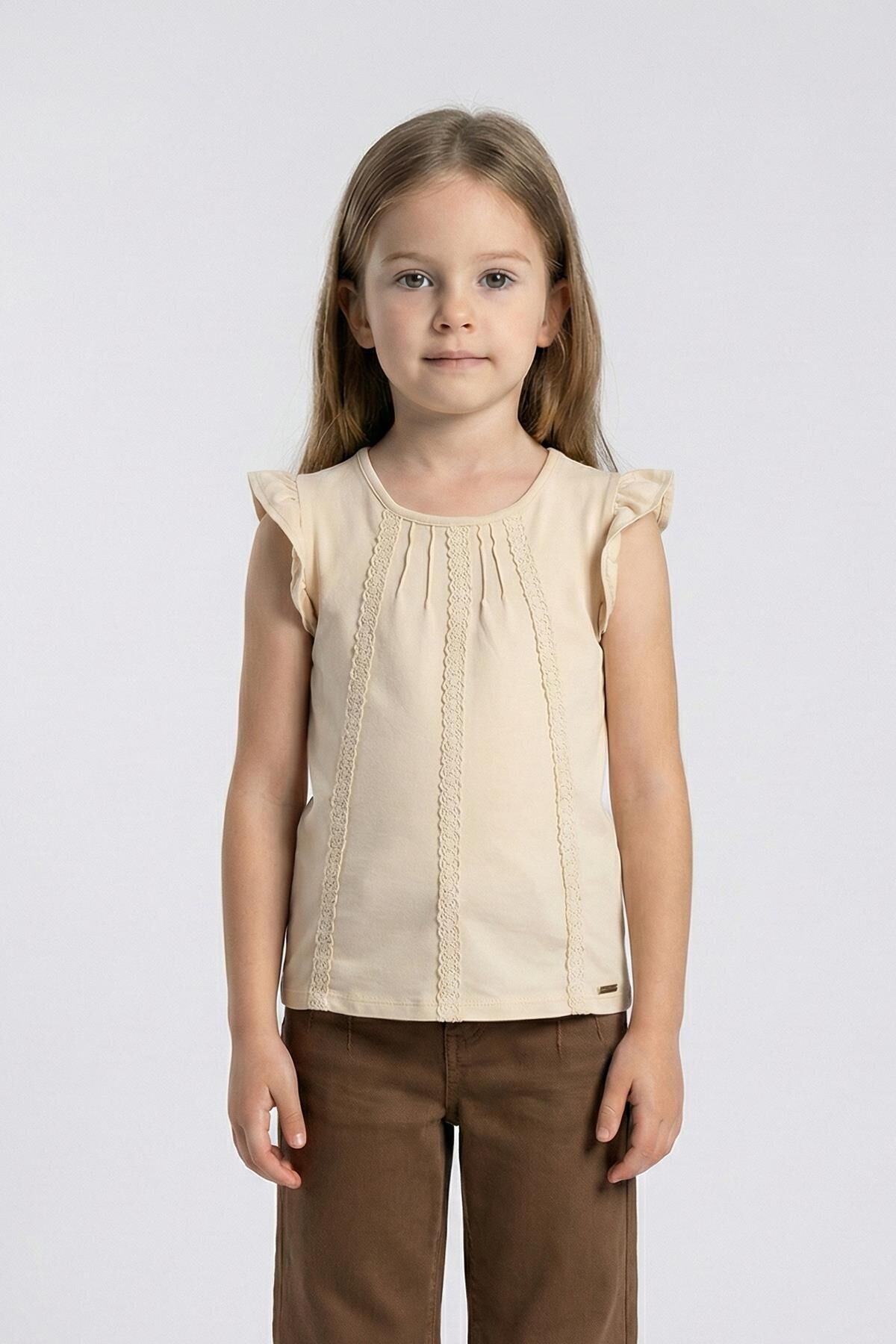 Dantel Detaylı Fırfırlı Kısa Kol Kız Çocuk Tişört Bej - 9 Yaş